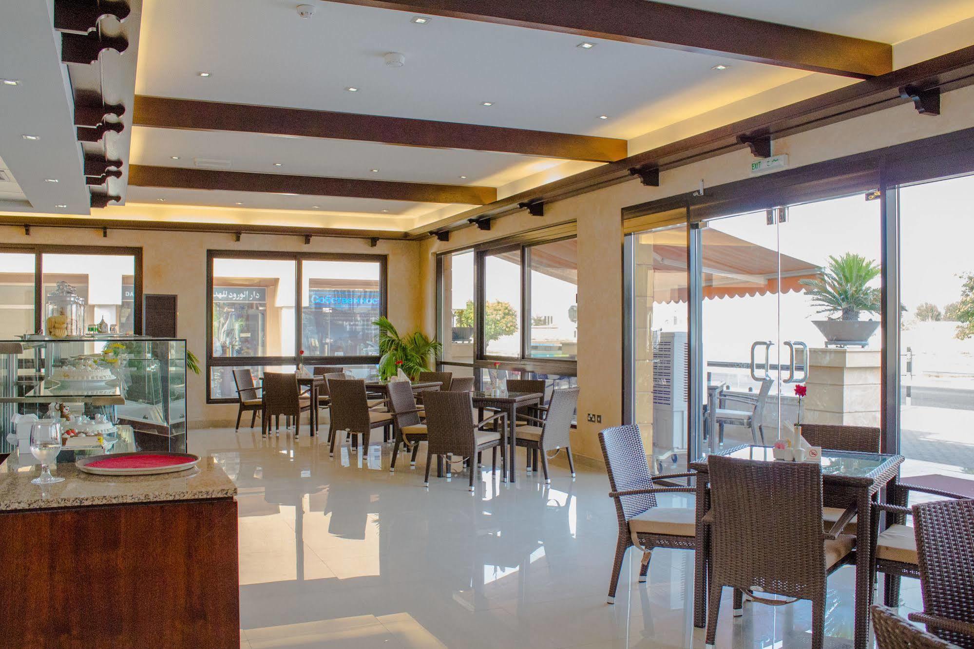 Lou'Lou'A Beach Resort Schardscha Exterior foto